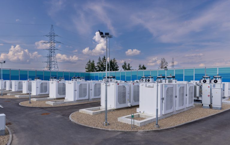 Read more about the article Pradėjo veikti „Energy cells“ Šiaulių ir Alytaus baterijų parkai